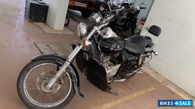 Bajaj Avenger 220 DTS-i