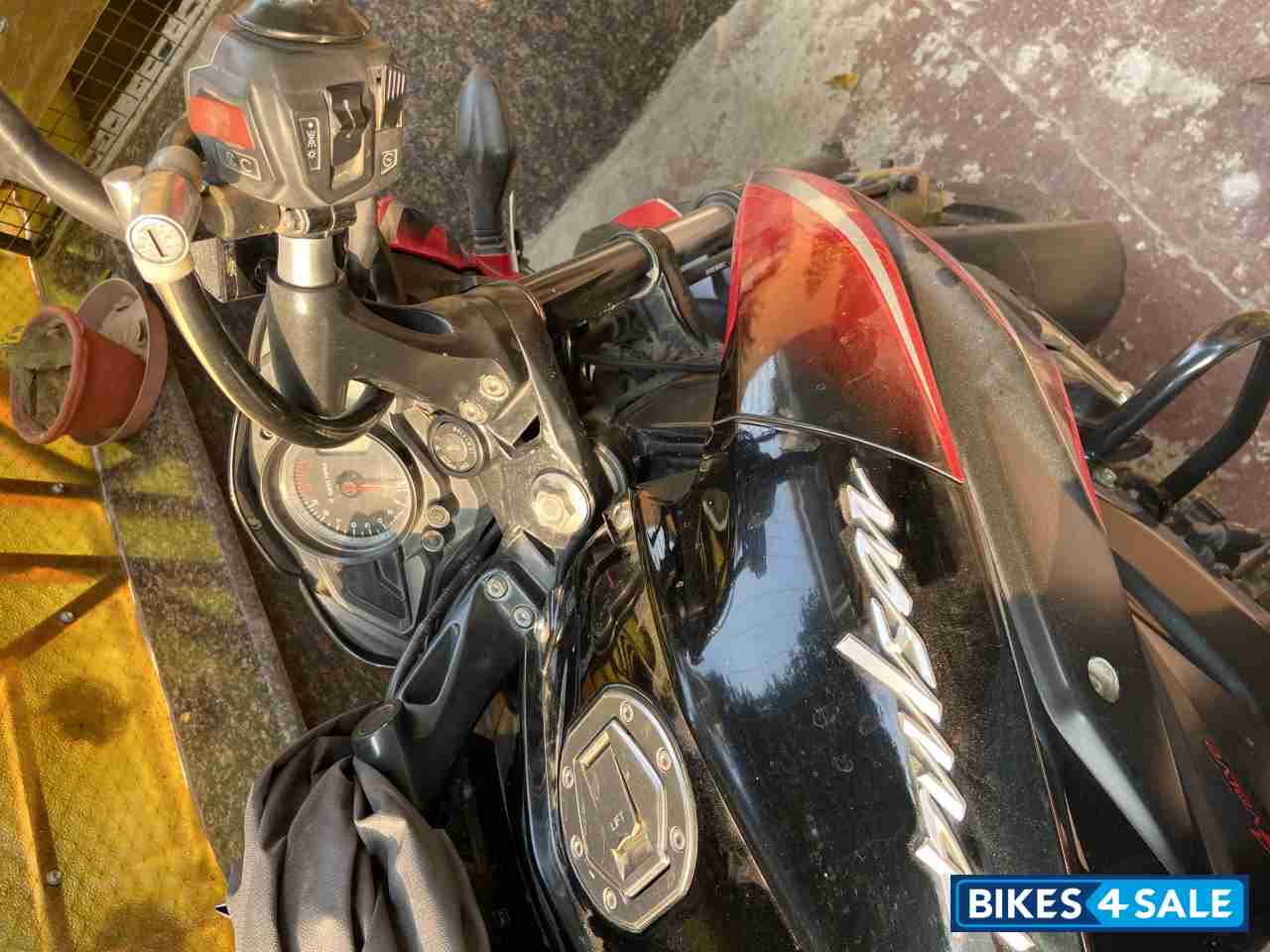 Red Bajaj Pulsar 200 NS