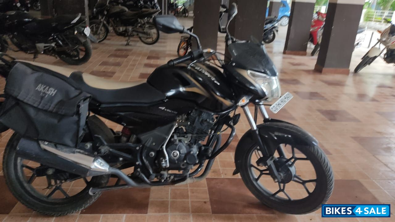 Black Bajaj Discover DTSi 150