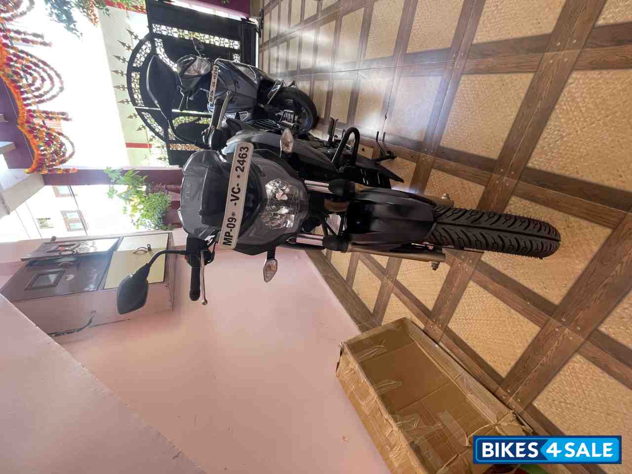 TVS Apache RTR 200 4V