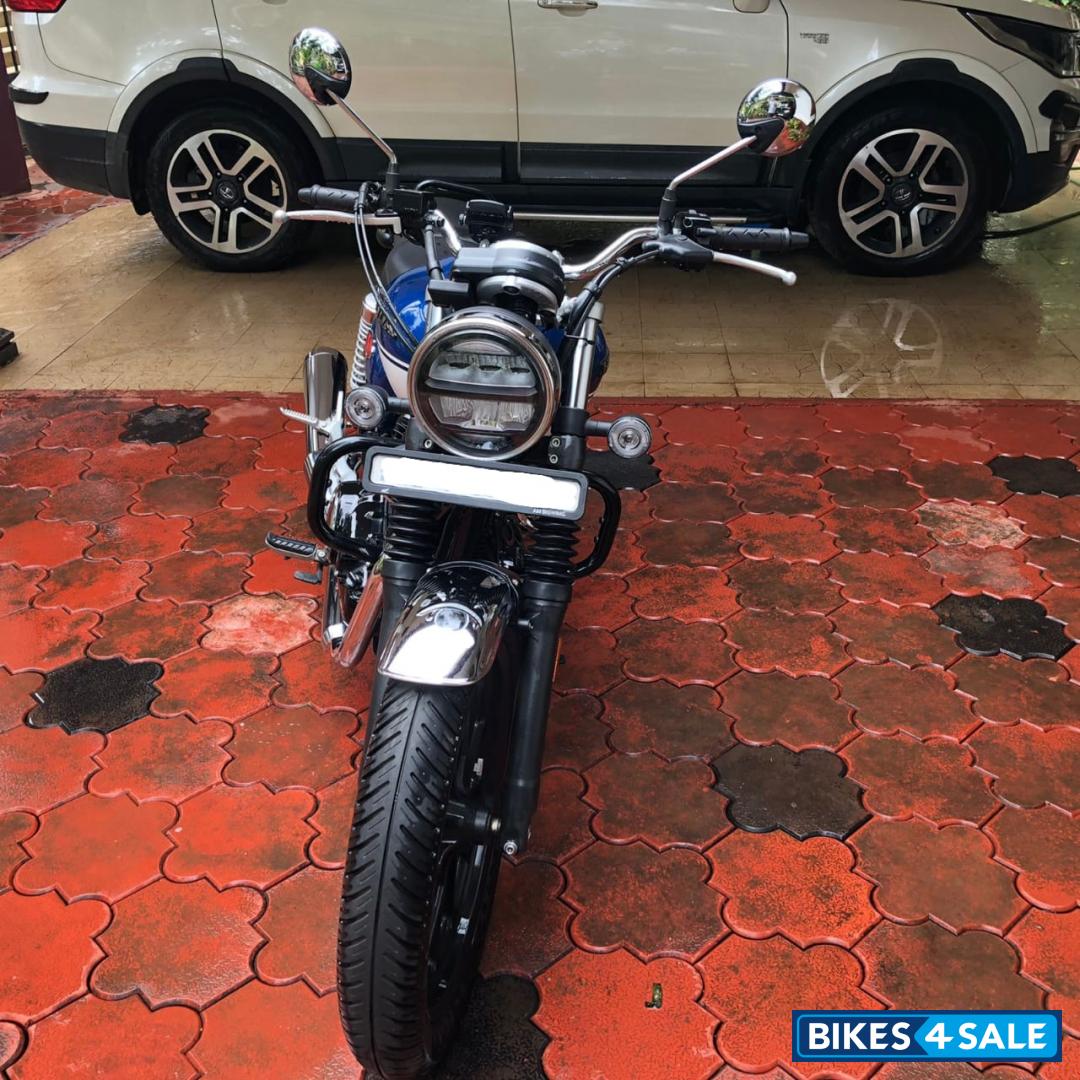 Athletic Blue Honda Hness CB 350