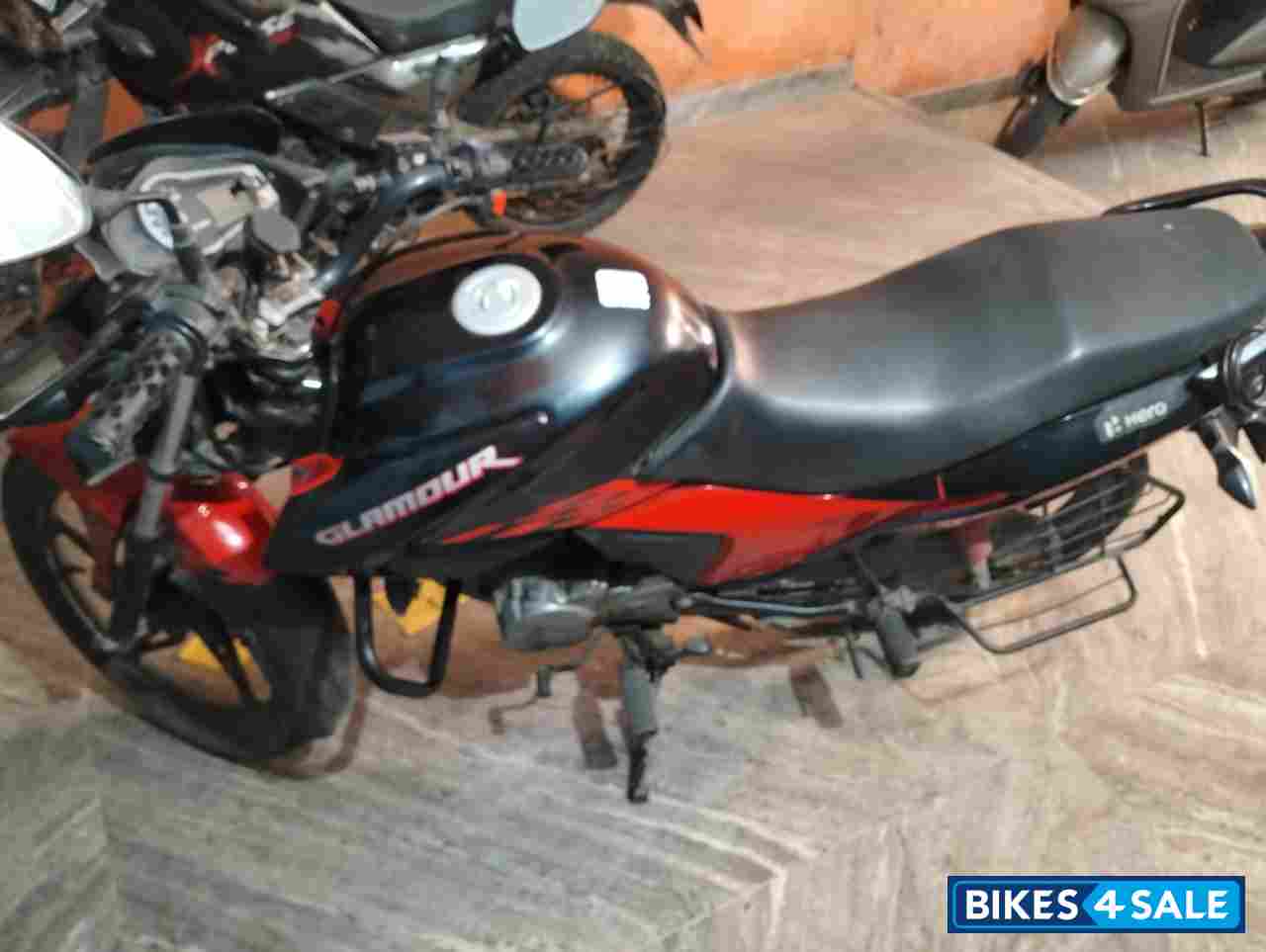 Black And Red Hero Glamour BS6 Black And Red Hero Glamour BS6
