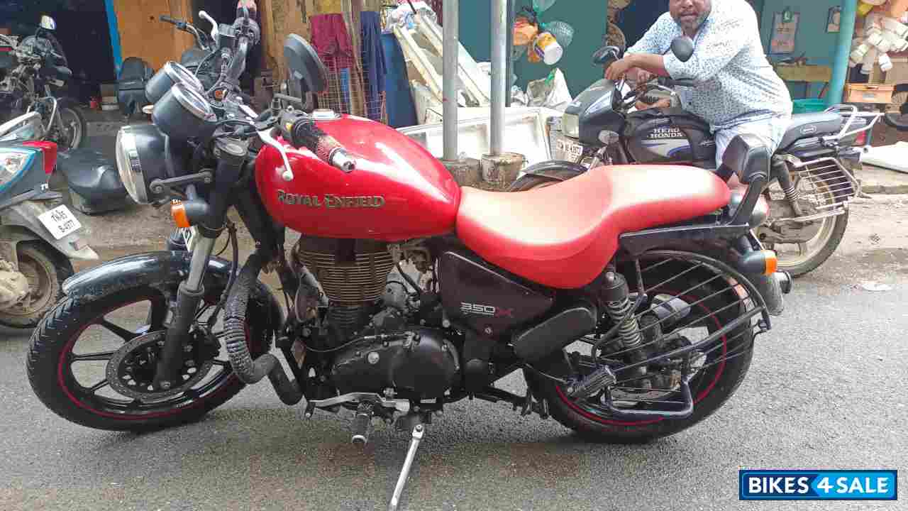 Red Royal Enfield Thunderbird X 350