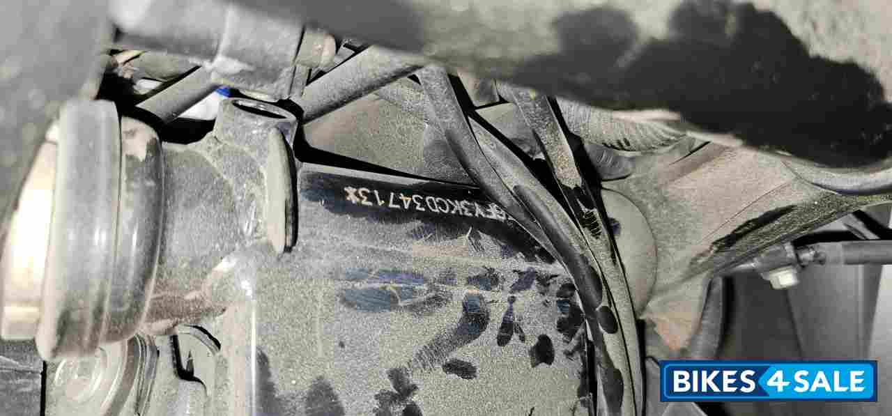 Pearl Mettalic White Bajaj Pulsar 200 NS ABS