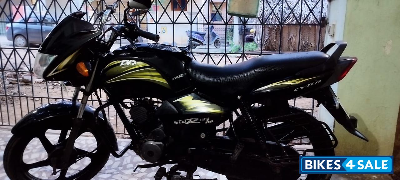 Black & Green TVS Star City