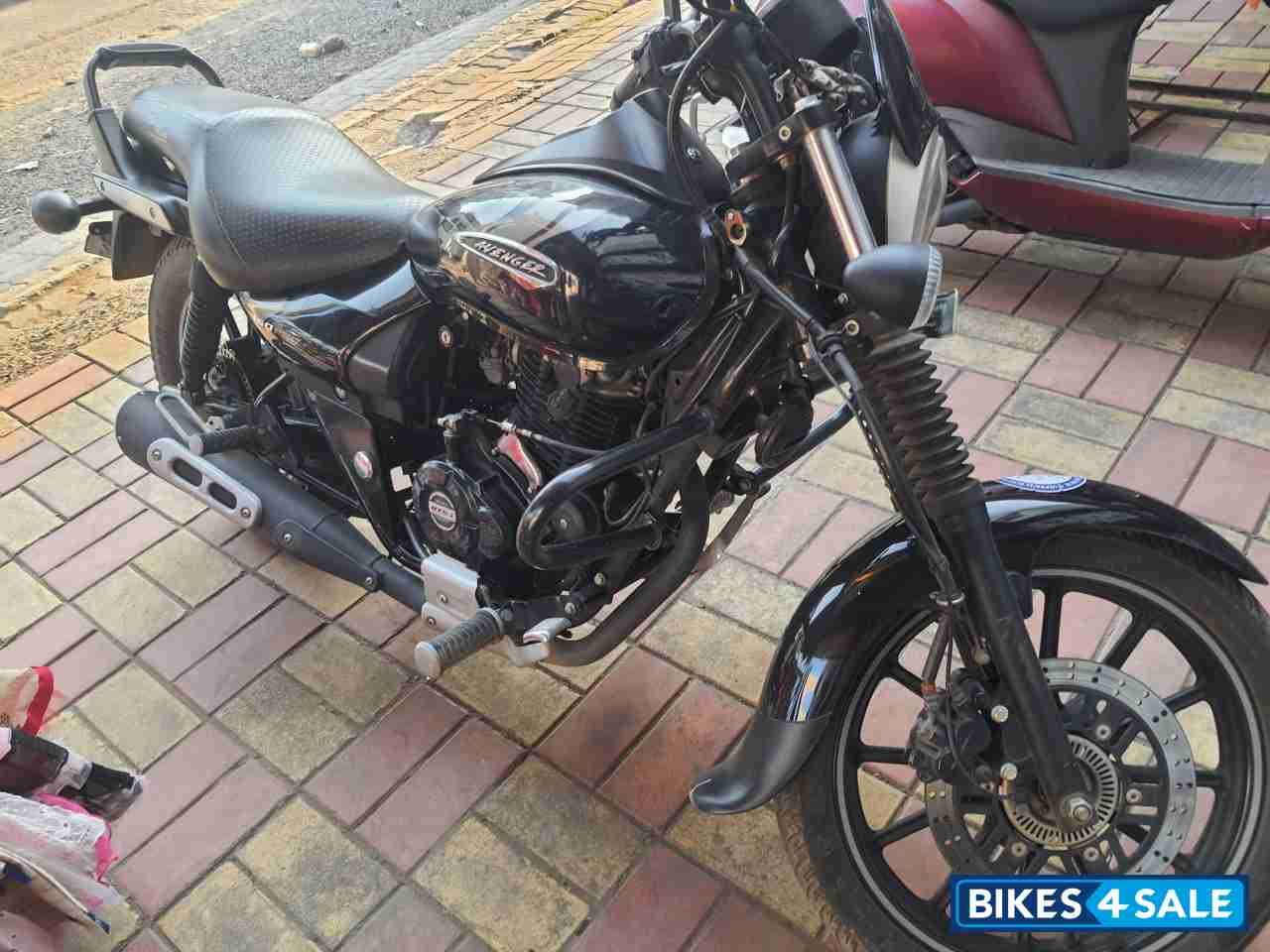 Bajaj Avenger Street 160