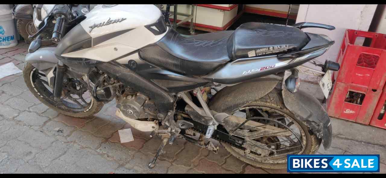 Bajaj Pulsar NS 200 BS6