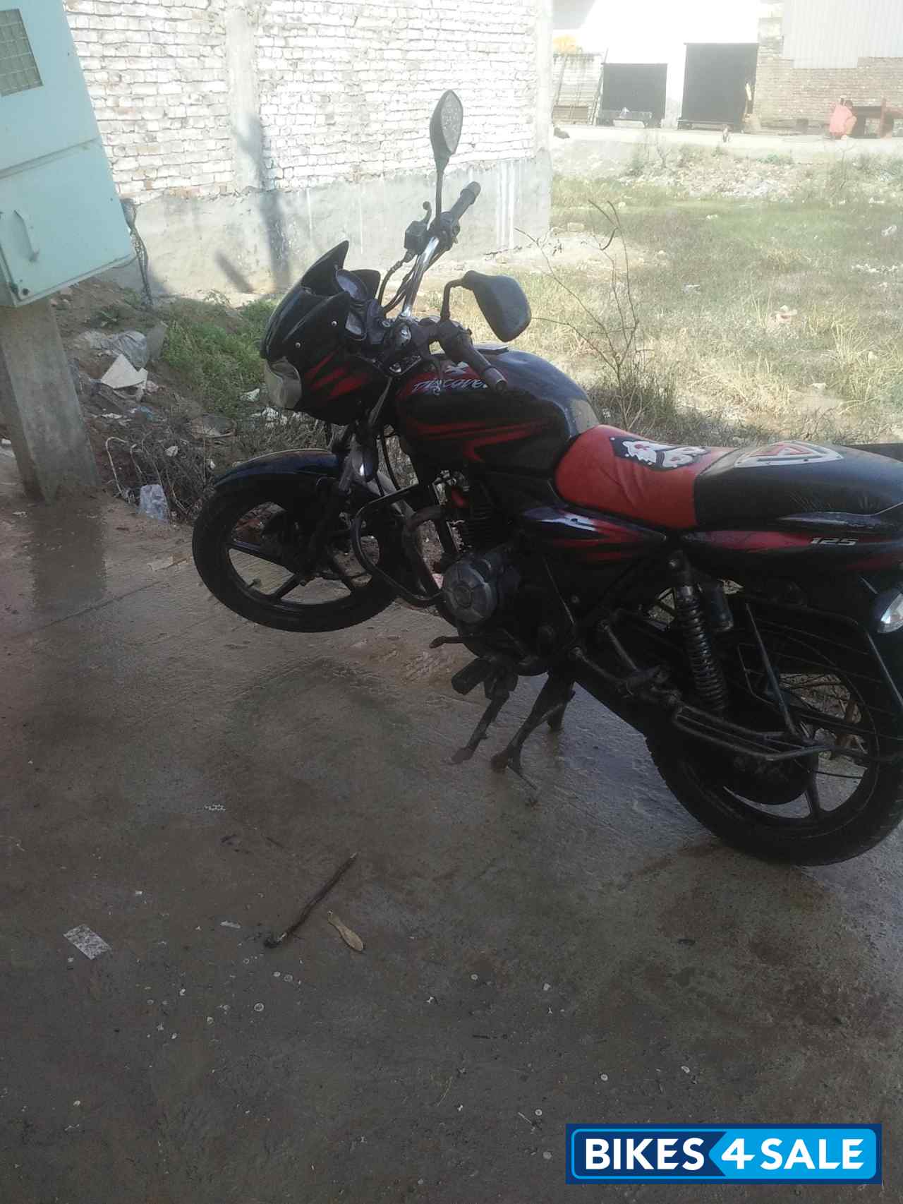 Bajaj Discover 125