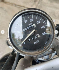 Black Bajaj Avenger 220 DTS-i