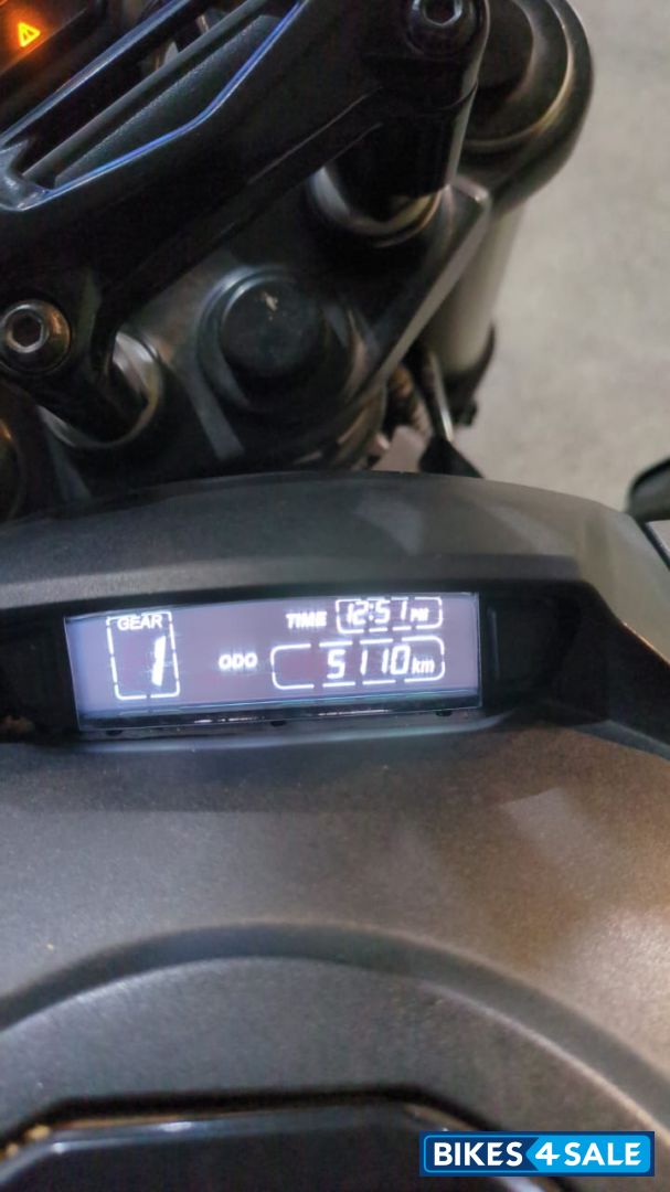 Black Bajaj Dominar 400 ABS BS6