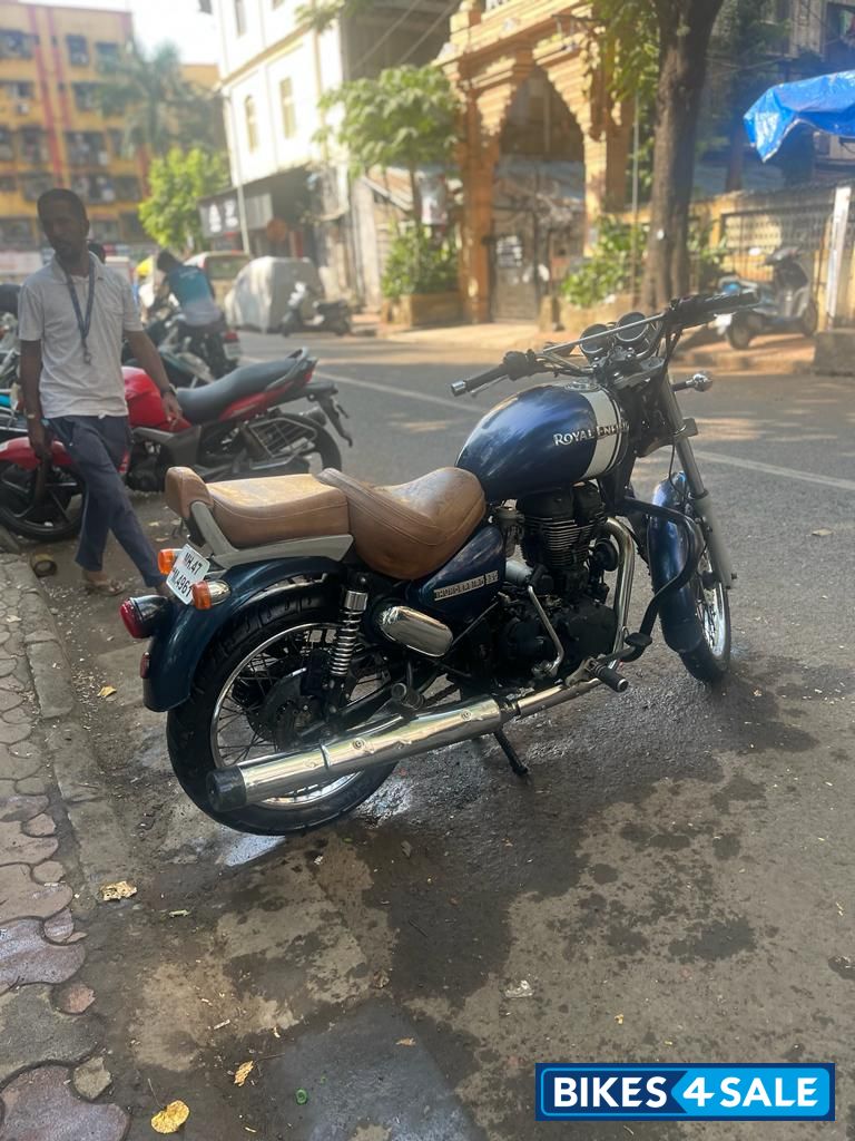 Blue Royal Enfield Thunderbird 350