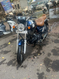 Blue Royal Enfield Thunderbird 350