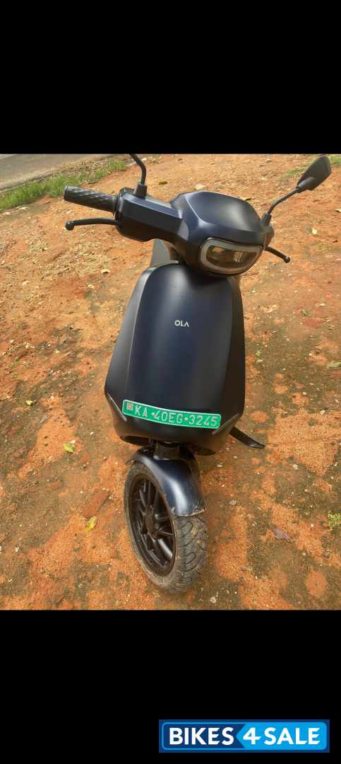 Midnight Blue Ola S1 Pro