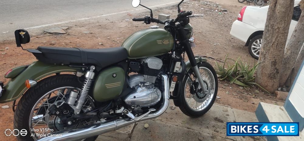 Green Jawa forty two BS6