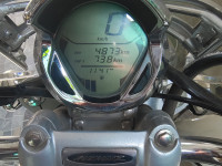 Moon White Bajaj Avenger Cruise 220 BS6