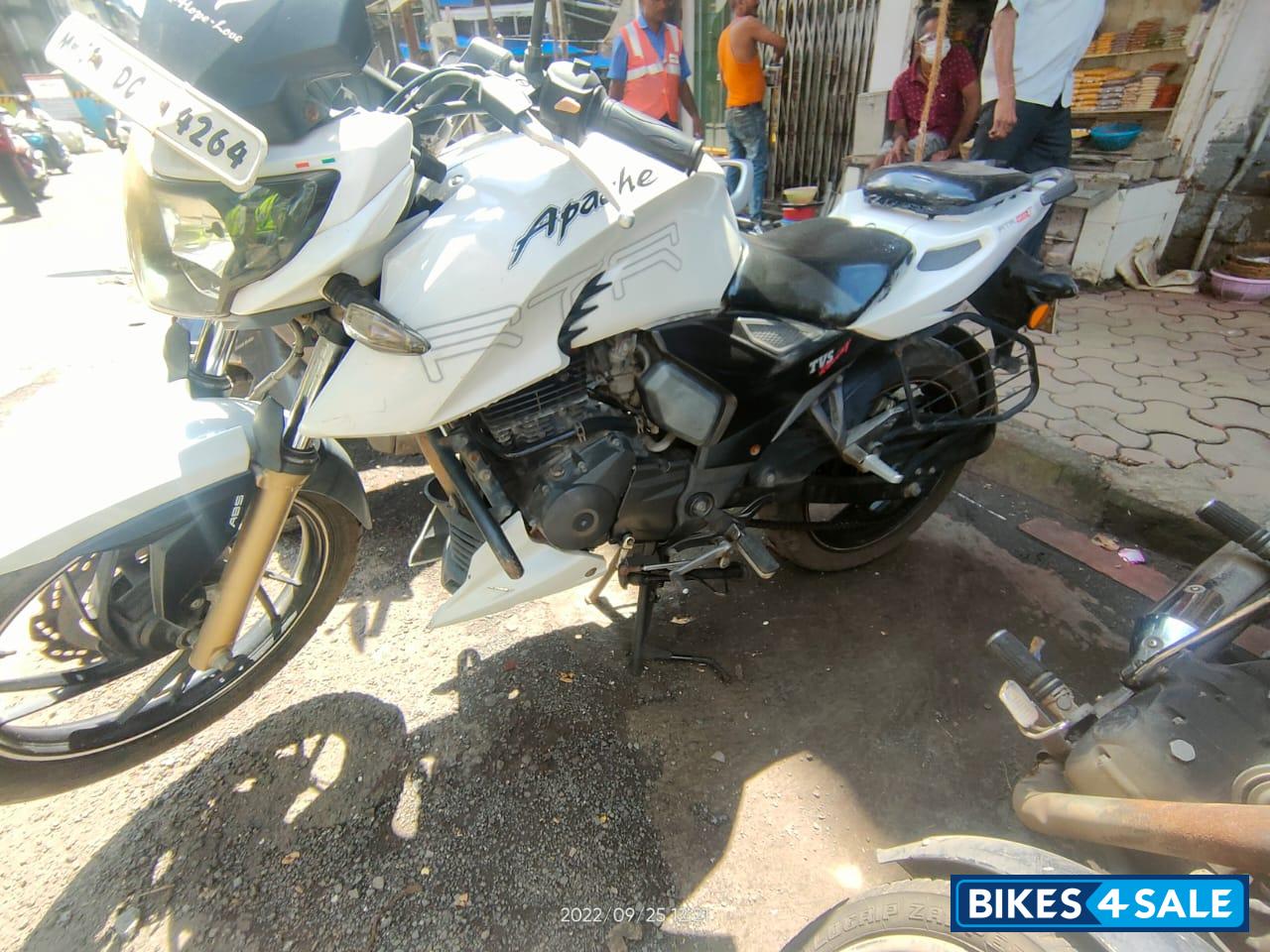 TVS Apache RTR 200 4V ABS