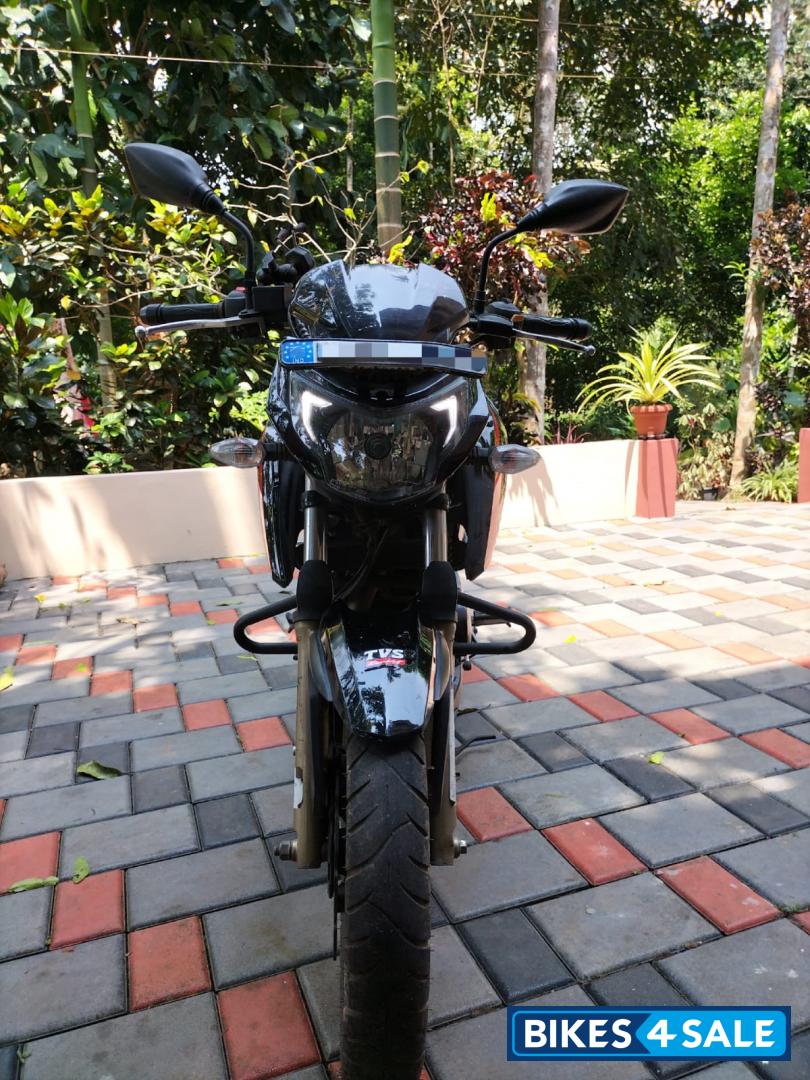 TVS Apache RTR 200 4V
