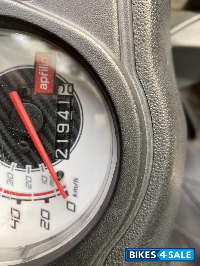 Matte Black Aprilia Storm 125