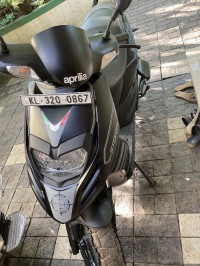 Matte Black Aprilia Storm 125