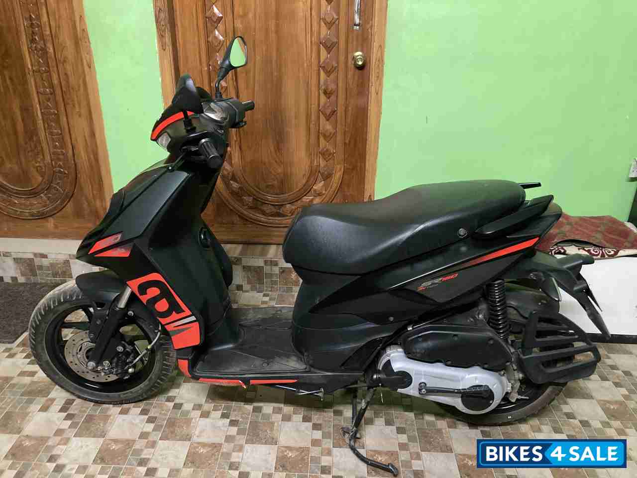 Aprilia SR 160 Std ABS Aprilia SR 160 Std ABS