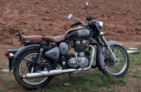Silver Royal Enfield Classic 350 BS VI