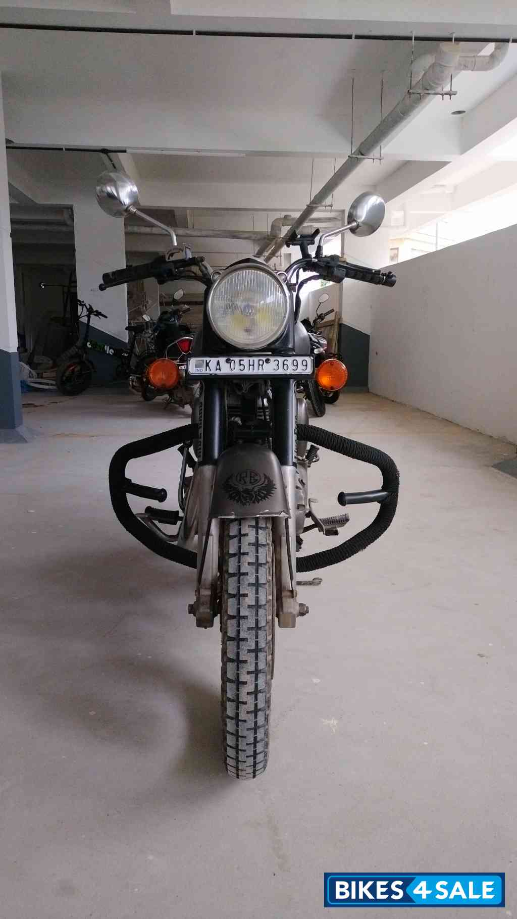 Silver Royal Enfield Classic 350 BS VI