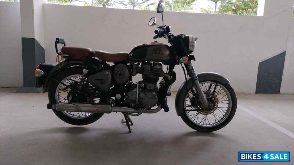 Silver Royal Enfield Classic 350 BS VI