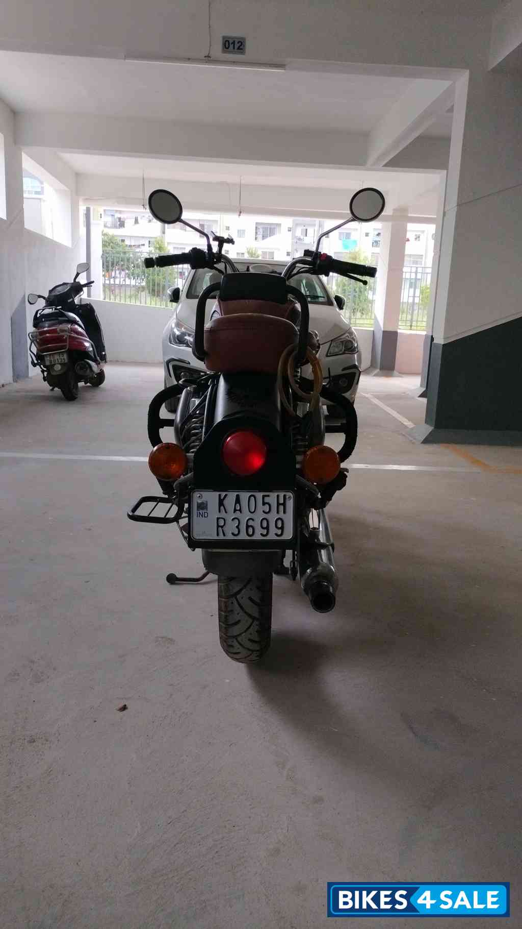 Silver Royal Enfield Classic 350 BS VI