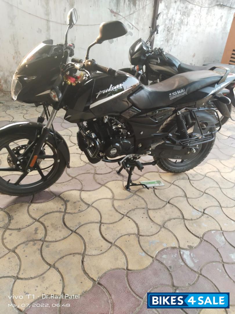 Bajaj Pulsar 125 Neon BS6