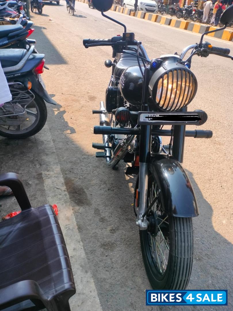 Jet Black Royal Enfield Bullet Electra