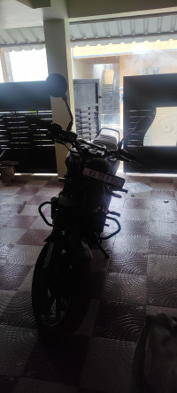 Grey Husqvarna Svartpilen 250 2020