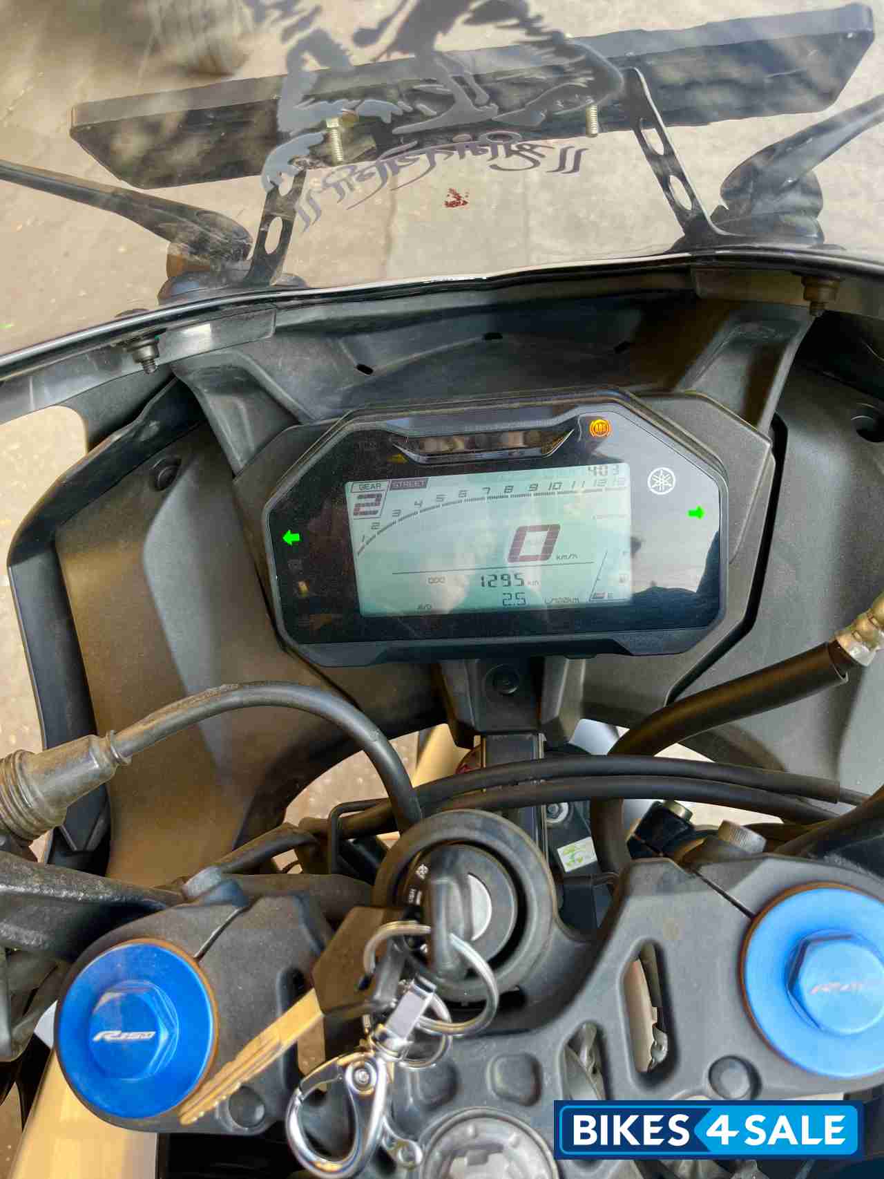 Silver Grey Yamaha R15M