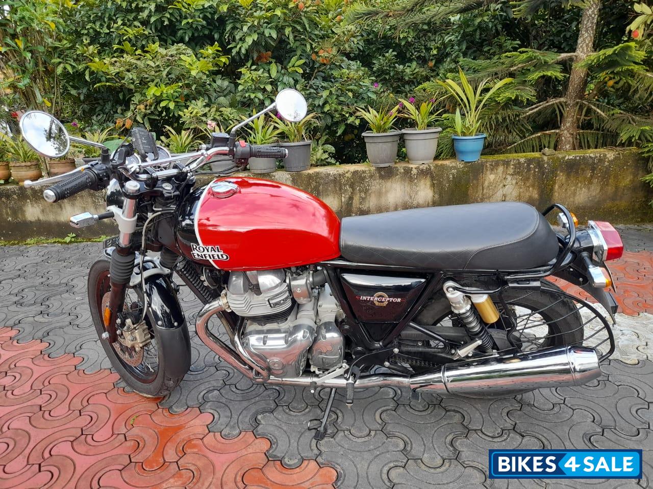 Rav Red & Black Royal Enfield Interceptor 650 Twin