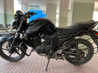 Black Yamaha FZ16