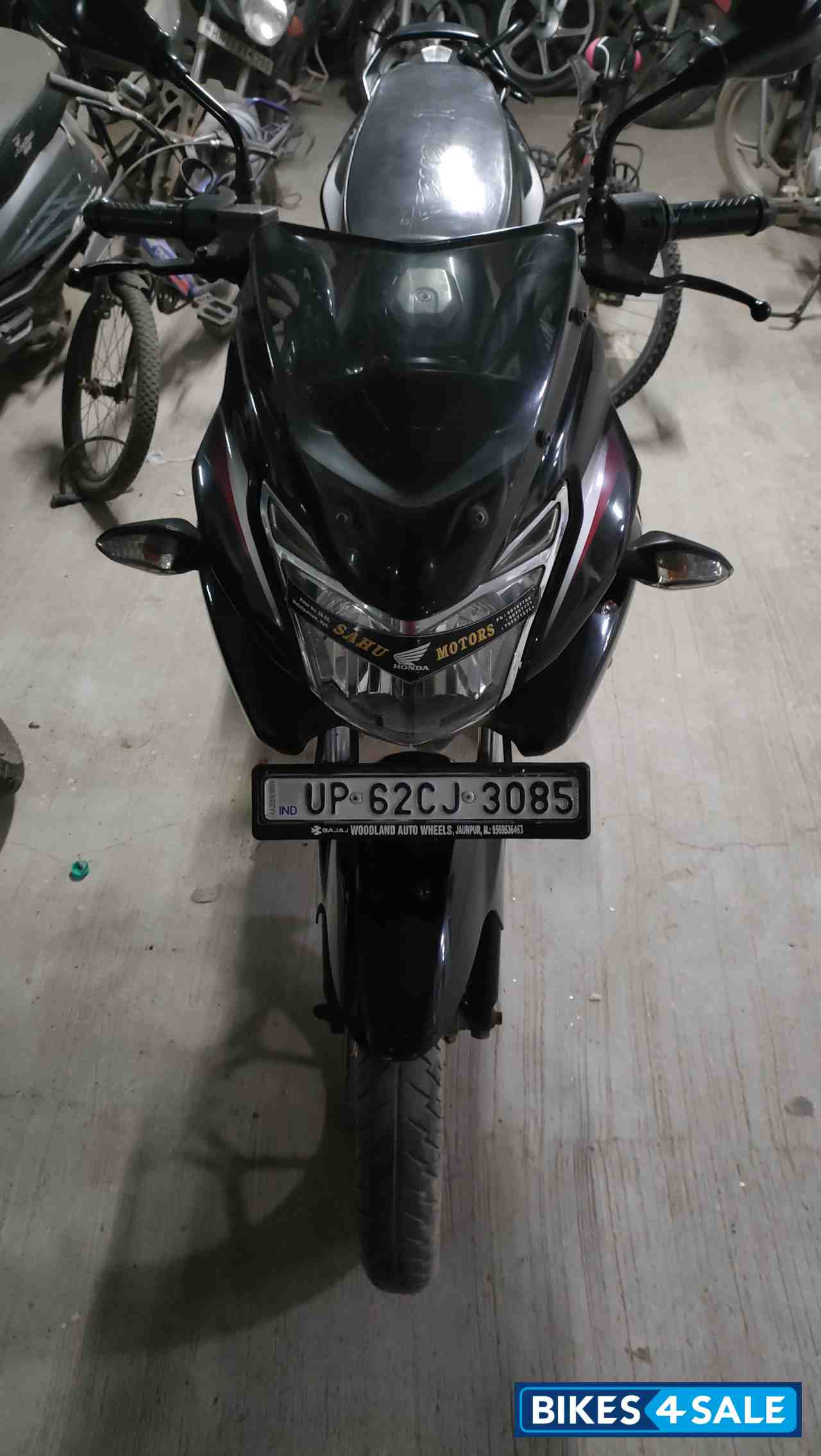 Bajaj Discover 150 F