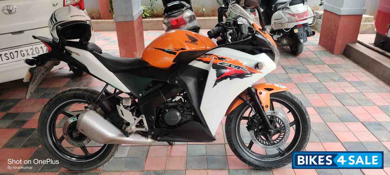 Honda CBR 150R Honda CBR 150R