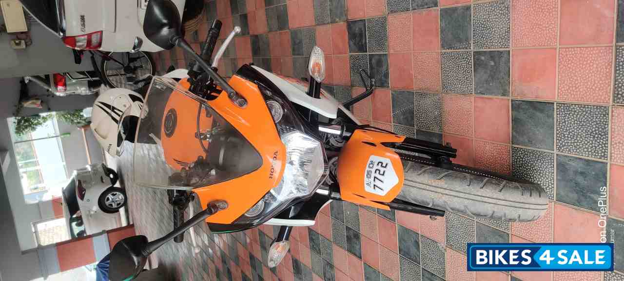 Honda CBR 150R Honda CBR 150R