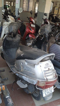 Silver Mahindra Duro