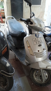 Silver Mahindra Duro