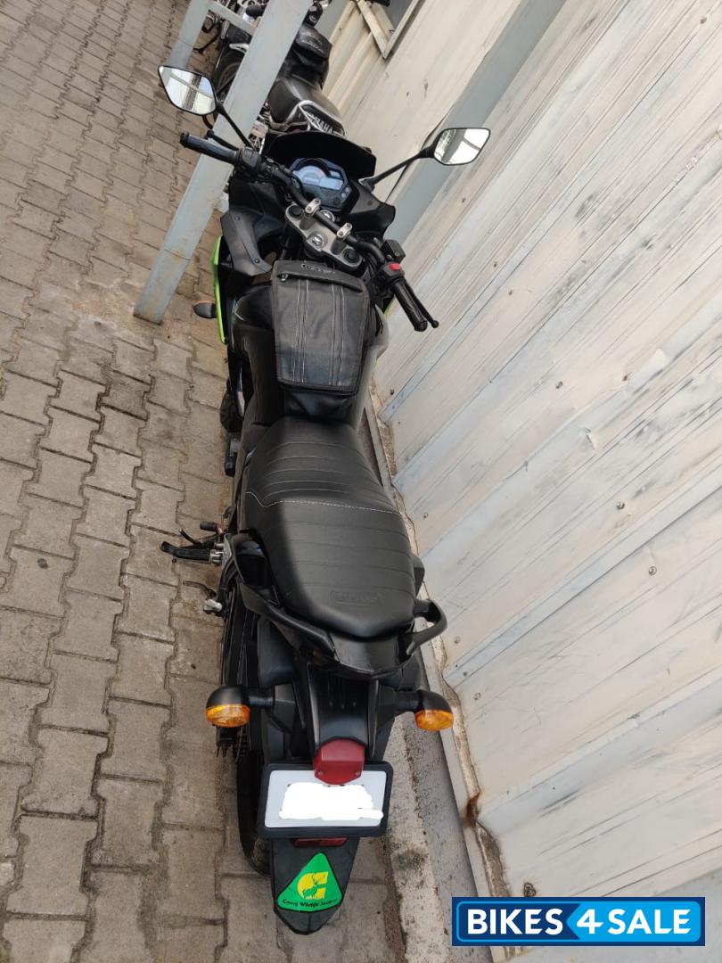 Black & Green Yamaha Fazer