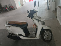 White Honda Aviator