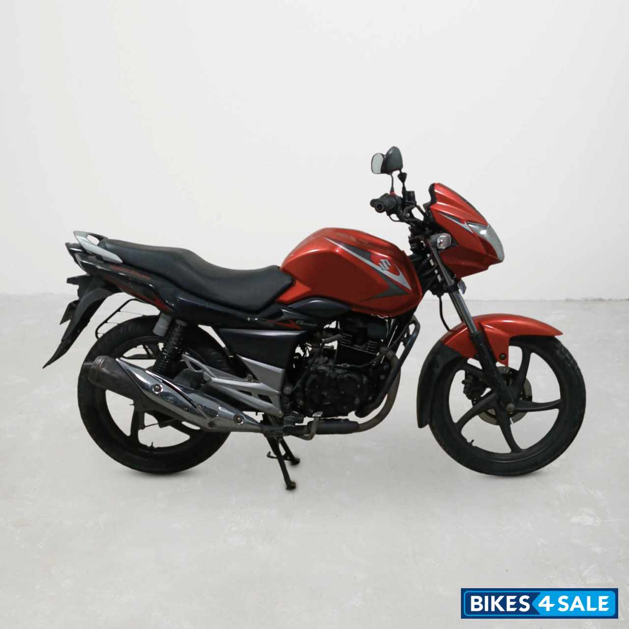 Suzuki GS 150R