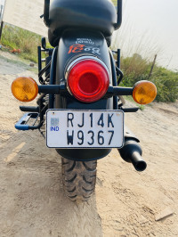 Stealth Black Royal Enfield Classic 350 Dual Channel BS6