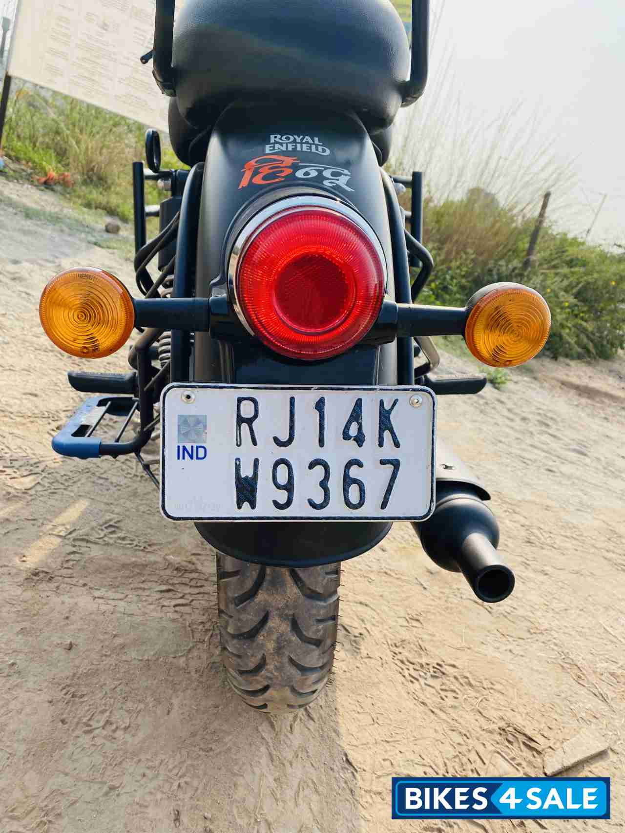 Stealth Black Royal Enfield Classic 350 Dual Channel BS6