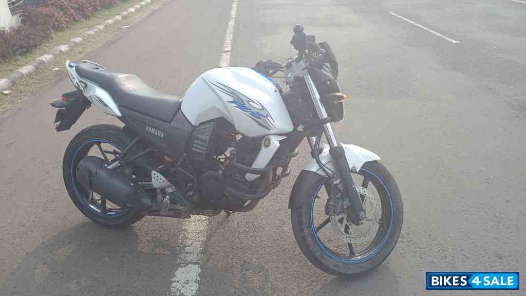 Yamaha FZ-S
