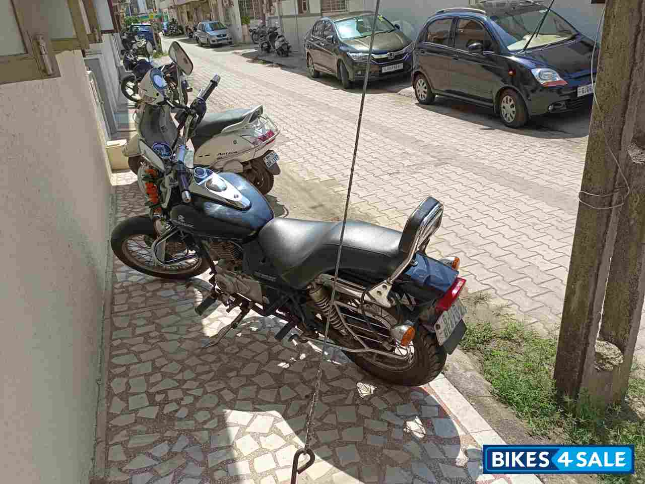 Bajaj Avenger Cruise 220