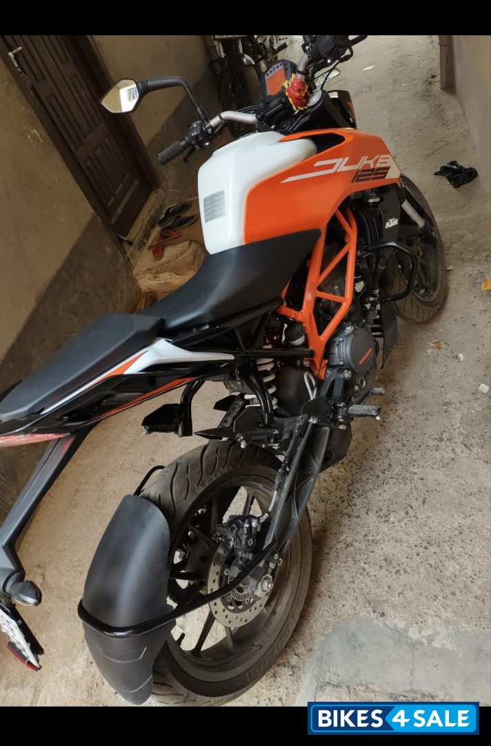 KTM Duke 125