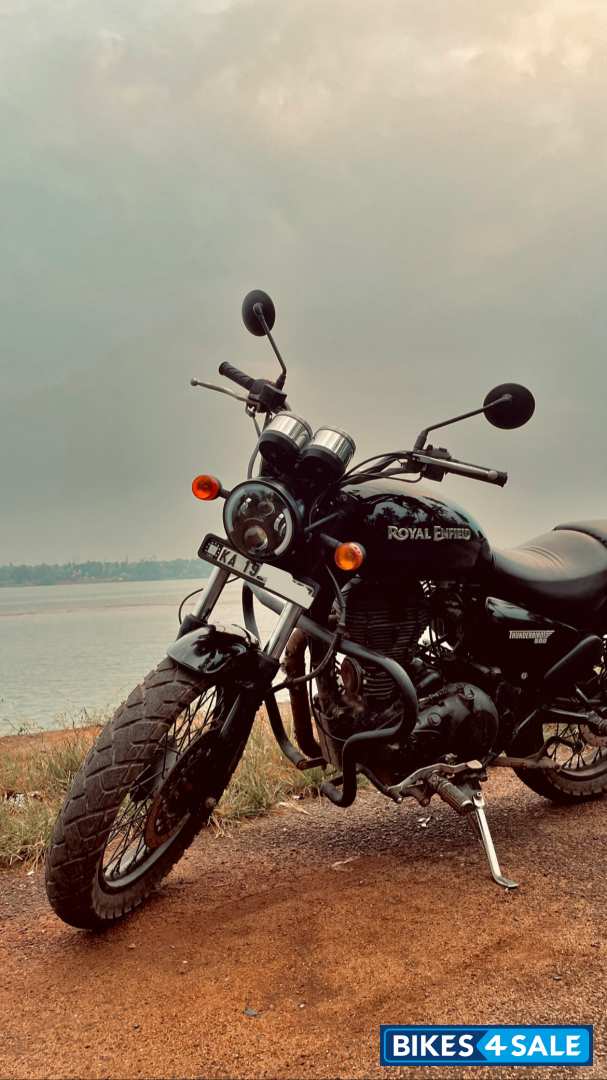 Black Royal Enfield Thunderbird 500