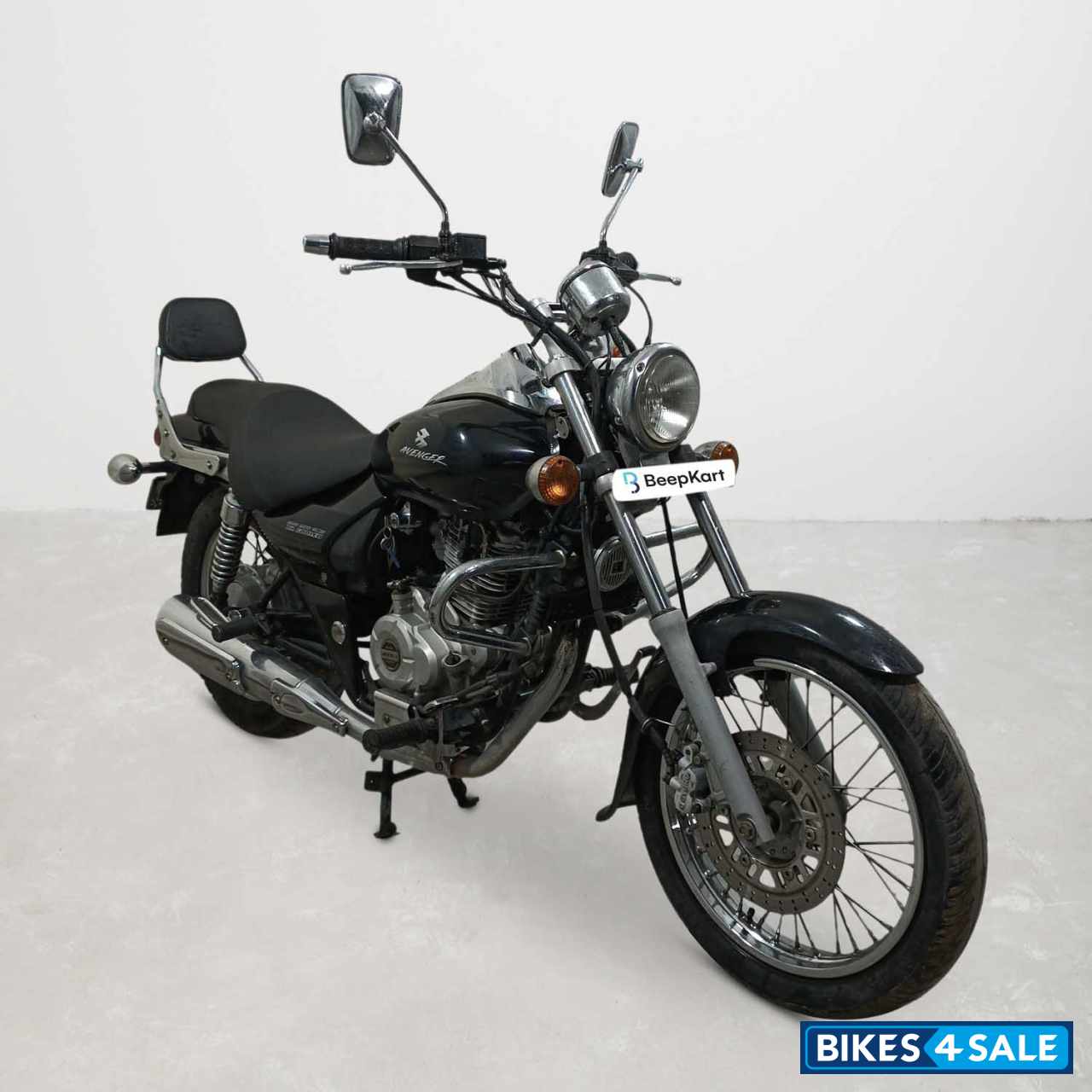 Bajaj Avenger Street 220