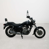 Bajaj Avenger Street 220
